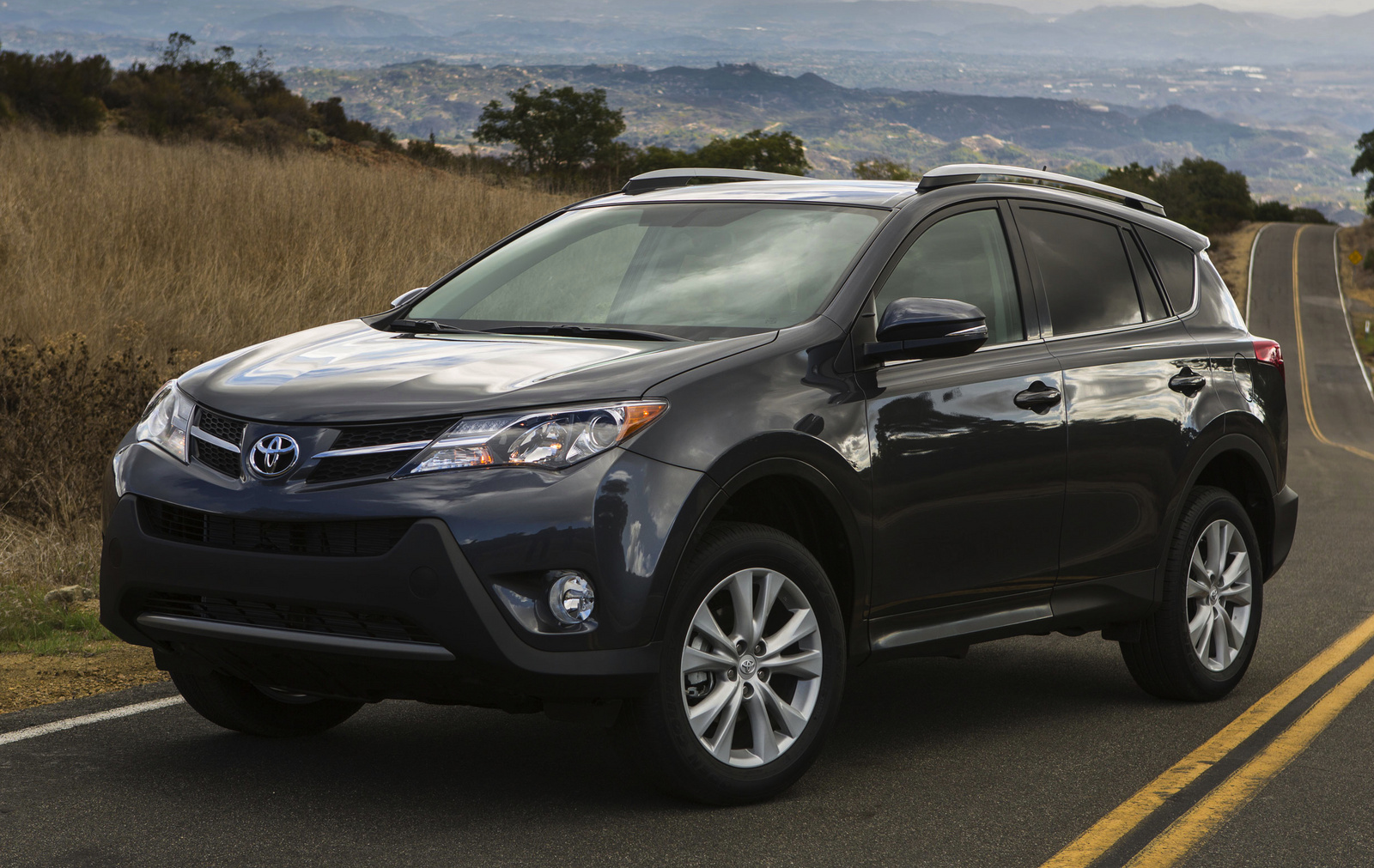 2014 Toyota RAV4 Test Drive Review summaryImage