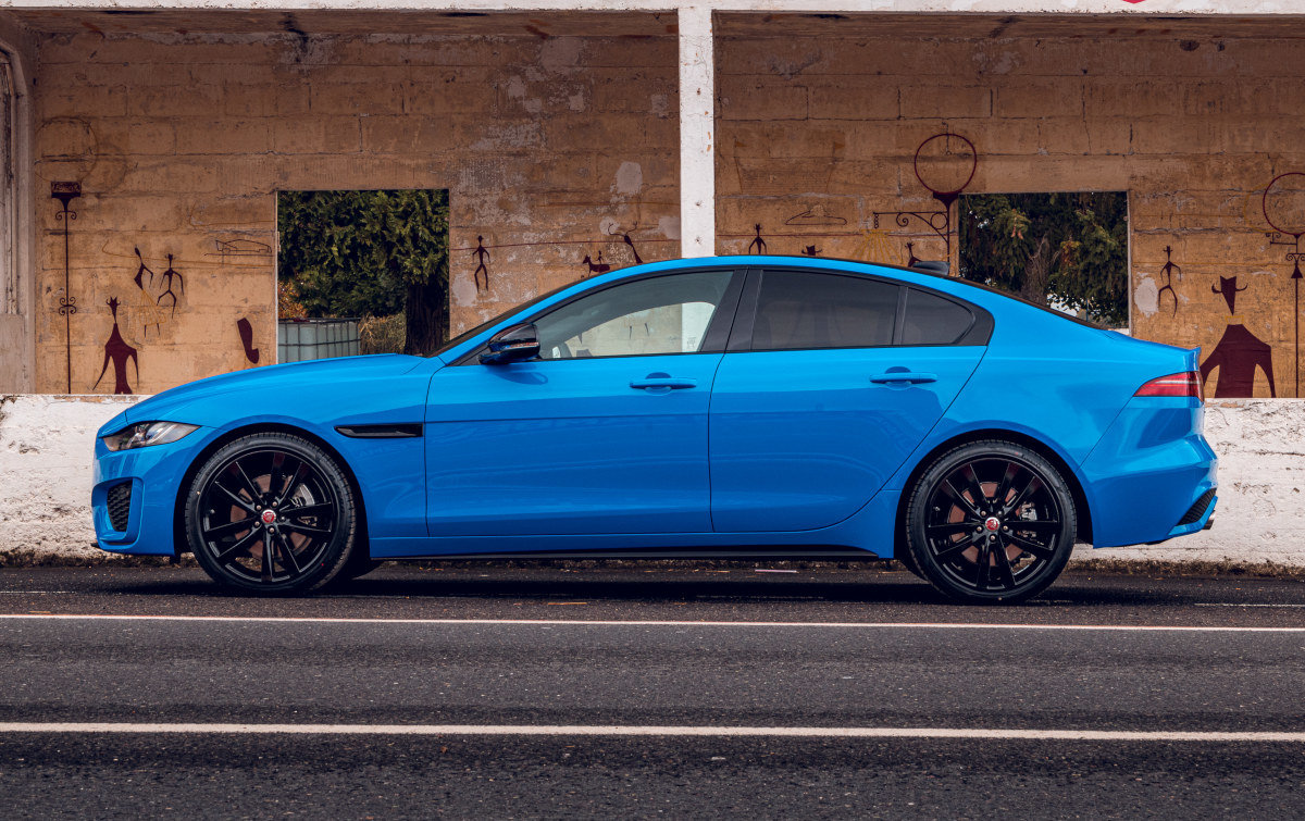 2015-2019 Jaguar XE Generational Review summaryImage