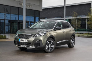 Peugeot 3008 SUV image