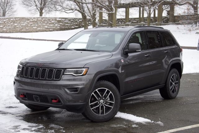 2017 Jeep Grand Cherokee Preview summaryImage