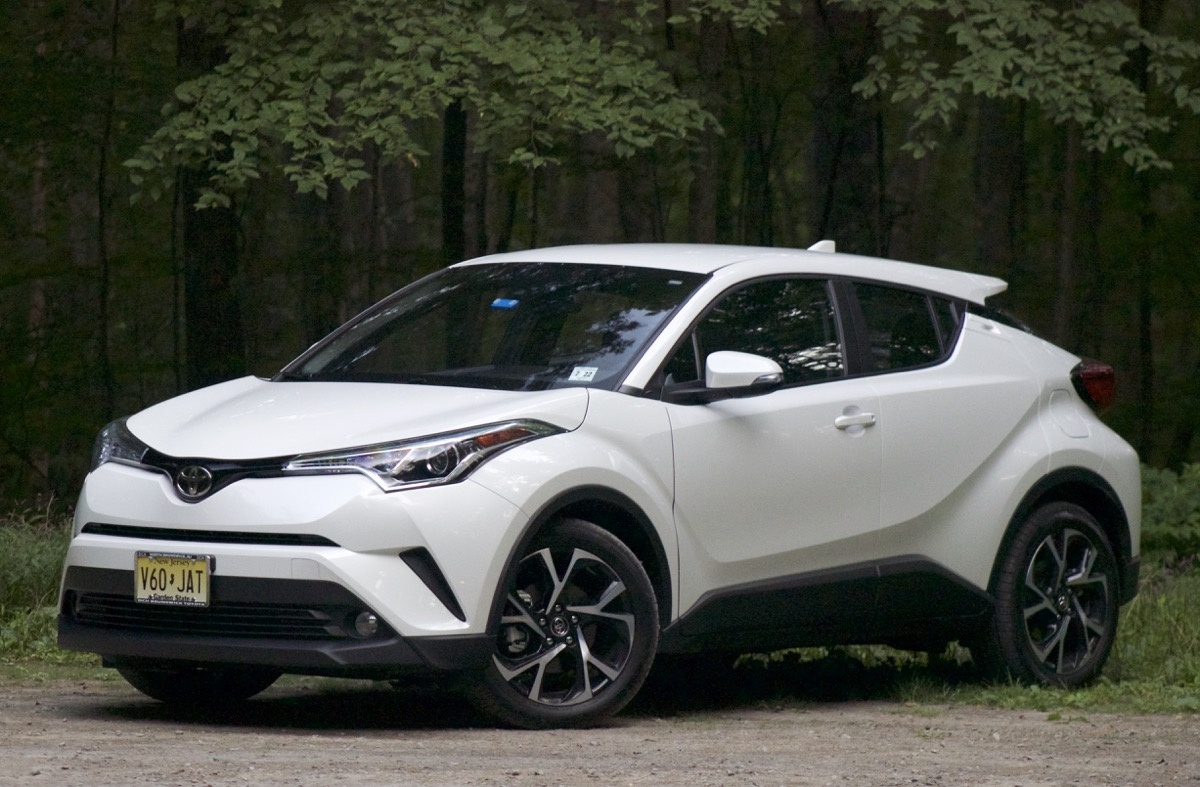 2019 Toyota C-HR Specs, Price, MPG & Reviews