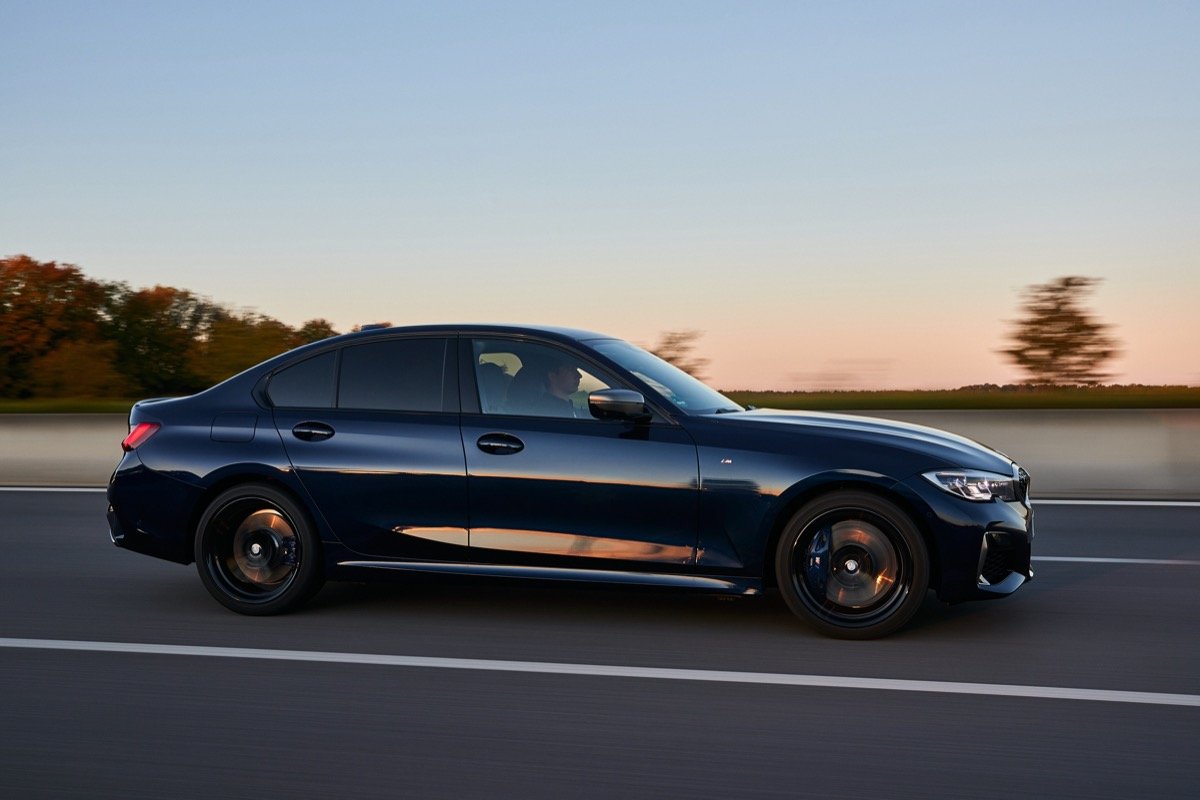 2019-2020 BMW 3 Series Generational Review whichOneToBuyImage