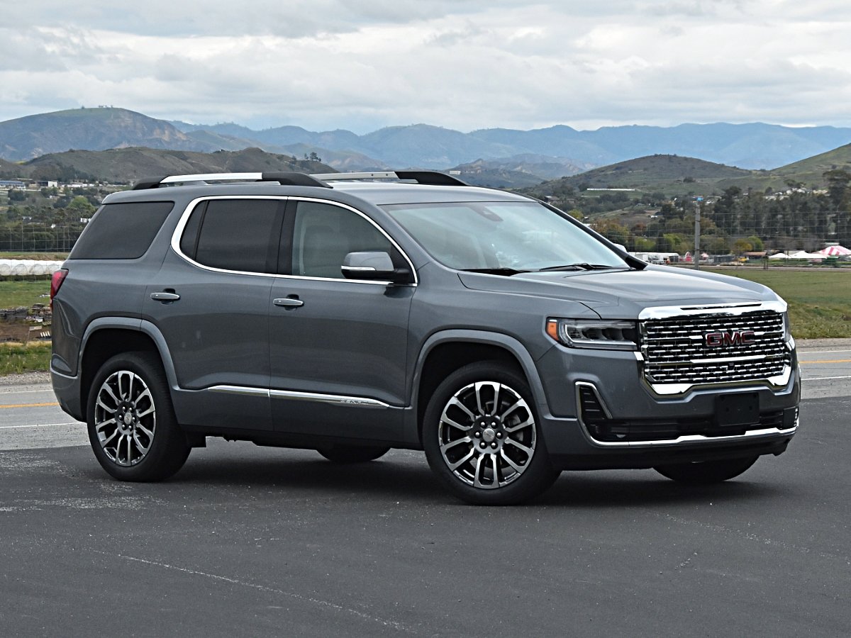 2020 GMC Acadia Specs, Price, MPG & Reviews