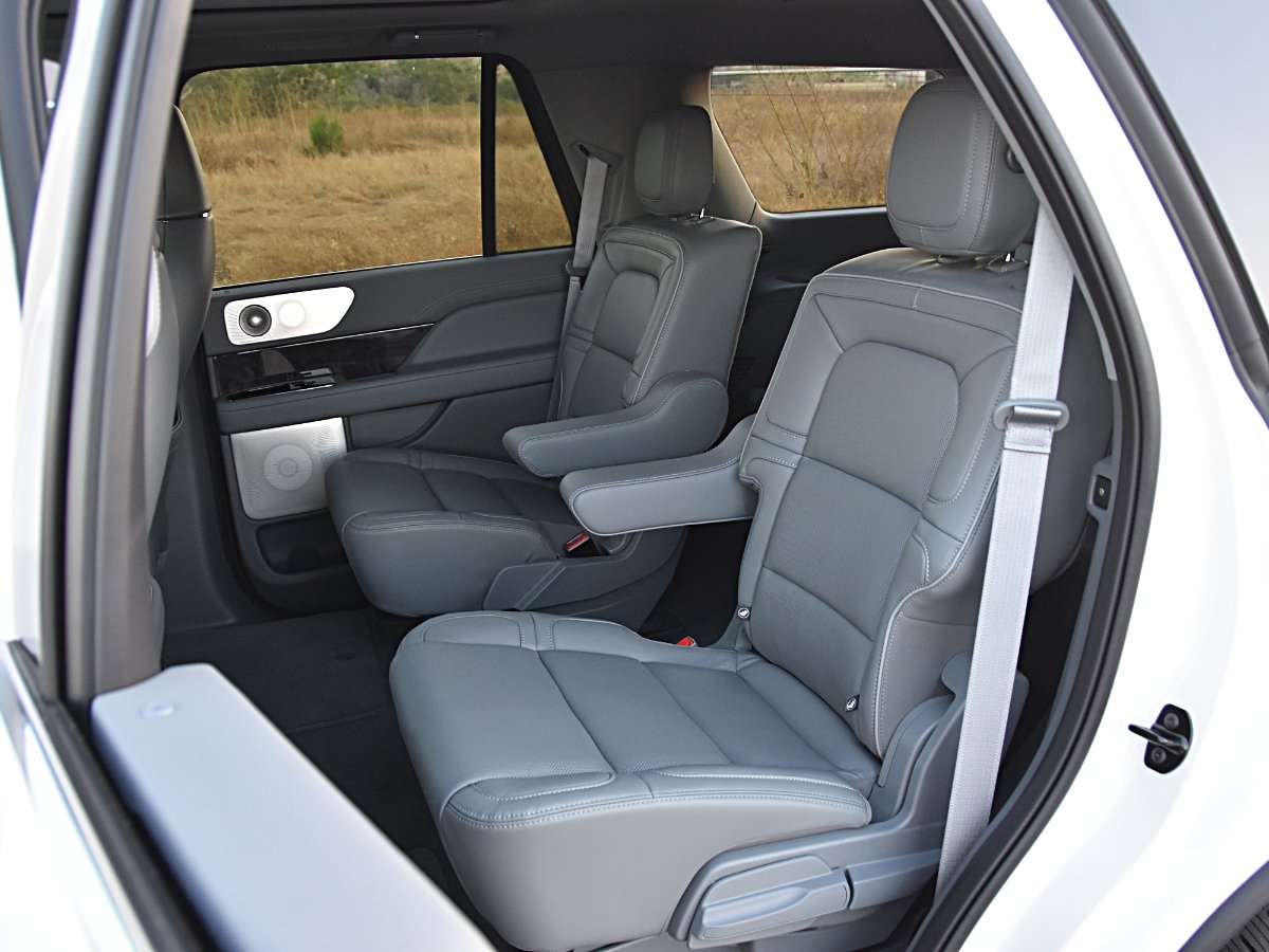 2020 Lincoln Navigator Test Drive Review