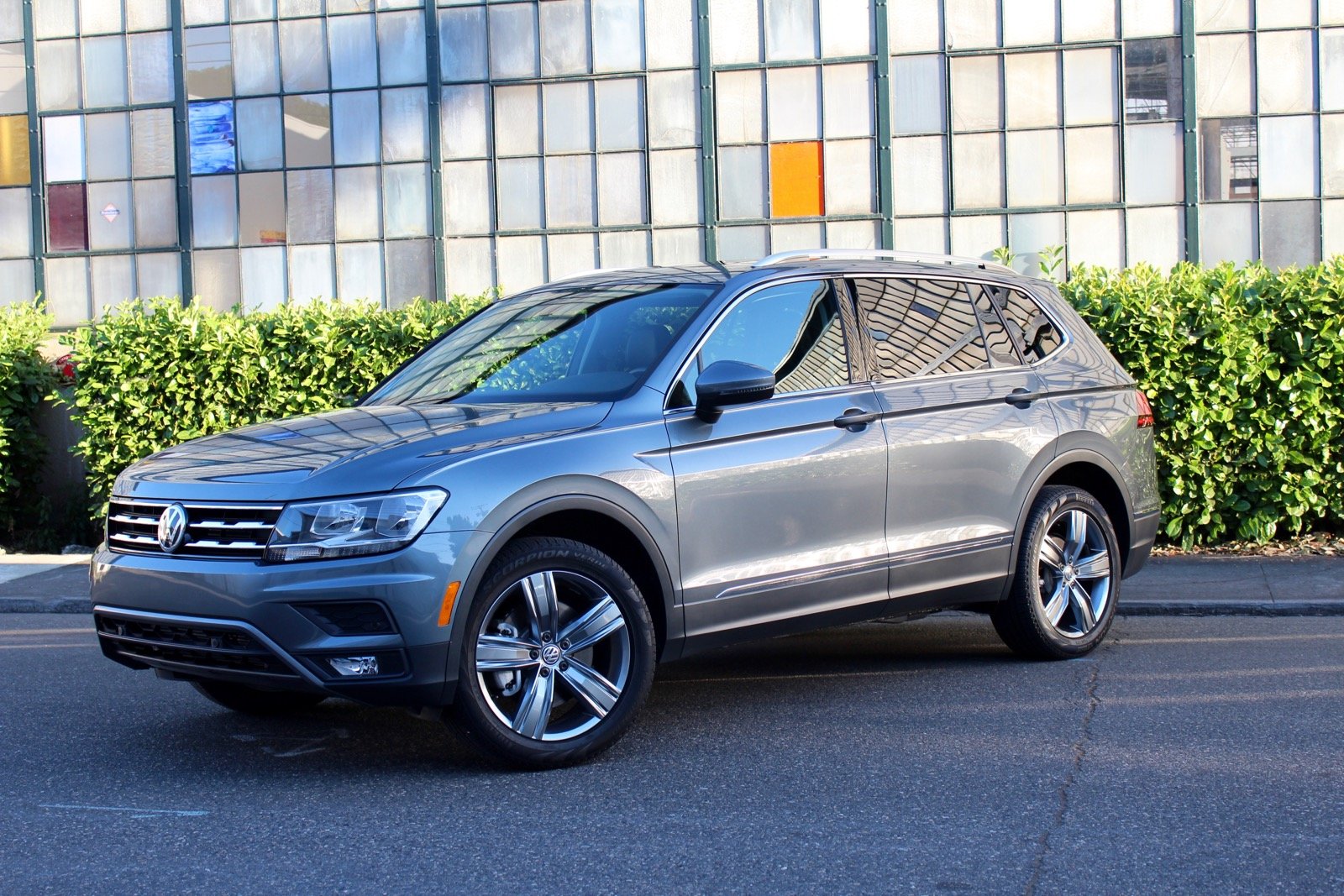 2019 Volkswagen Tiguan Review, Pricing, and Specs