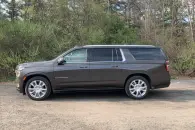 Picture of 2021 Chevrolet Suburban