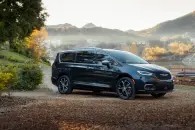 Picture of 2021 Chrysler Pacifica