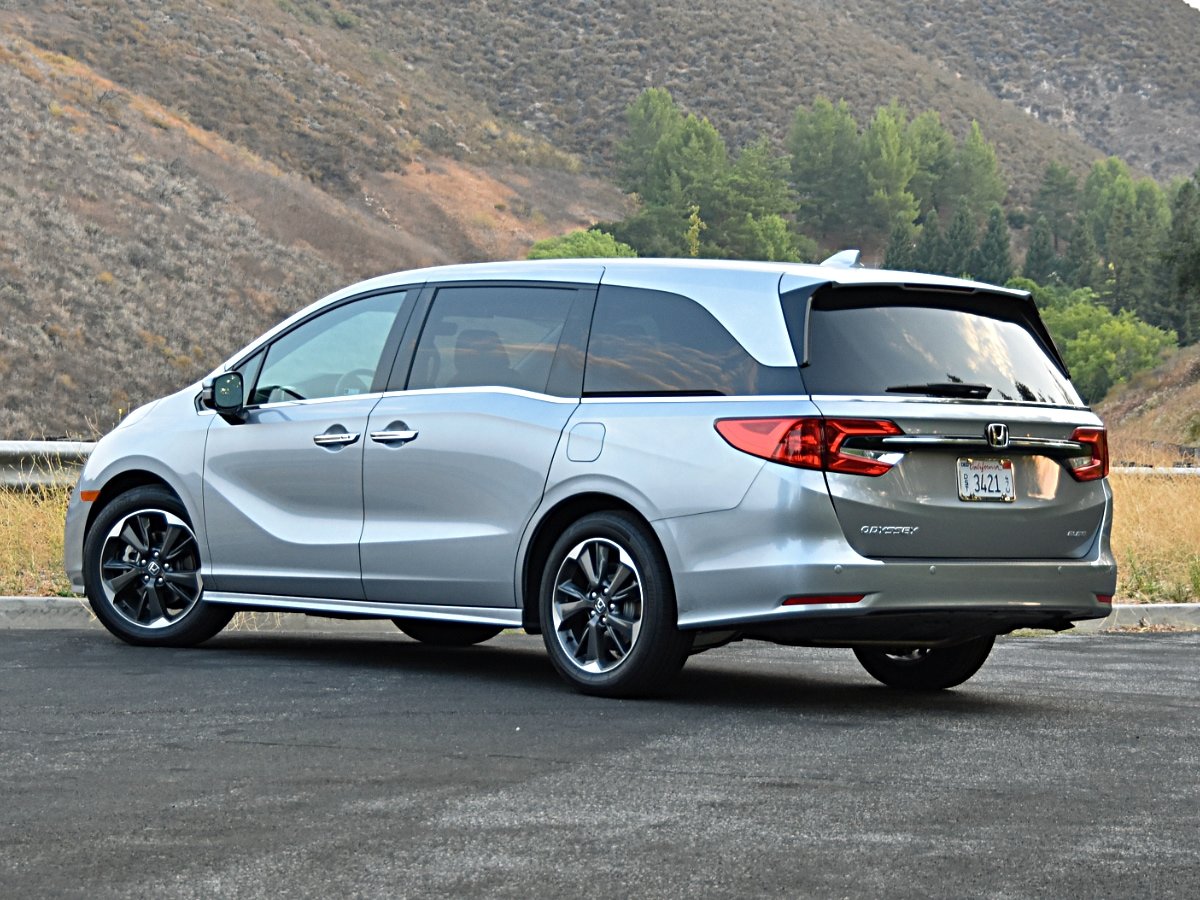 2021 Honda Odyssey Test Drive Review costEffectivenessImage