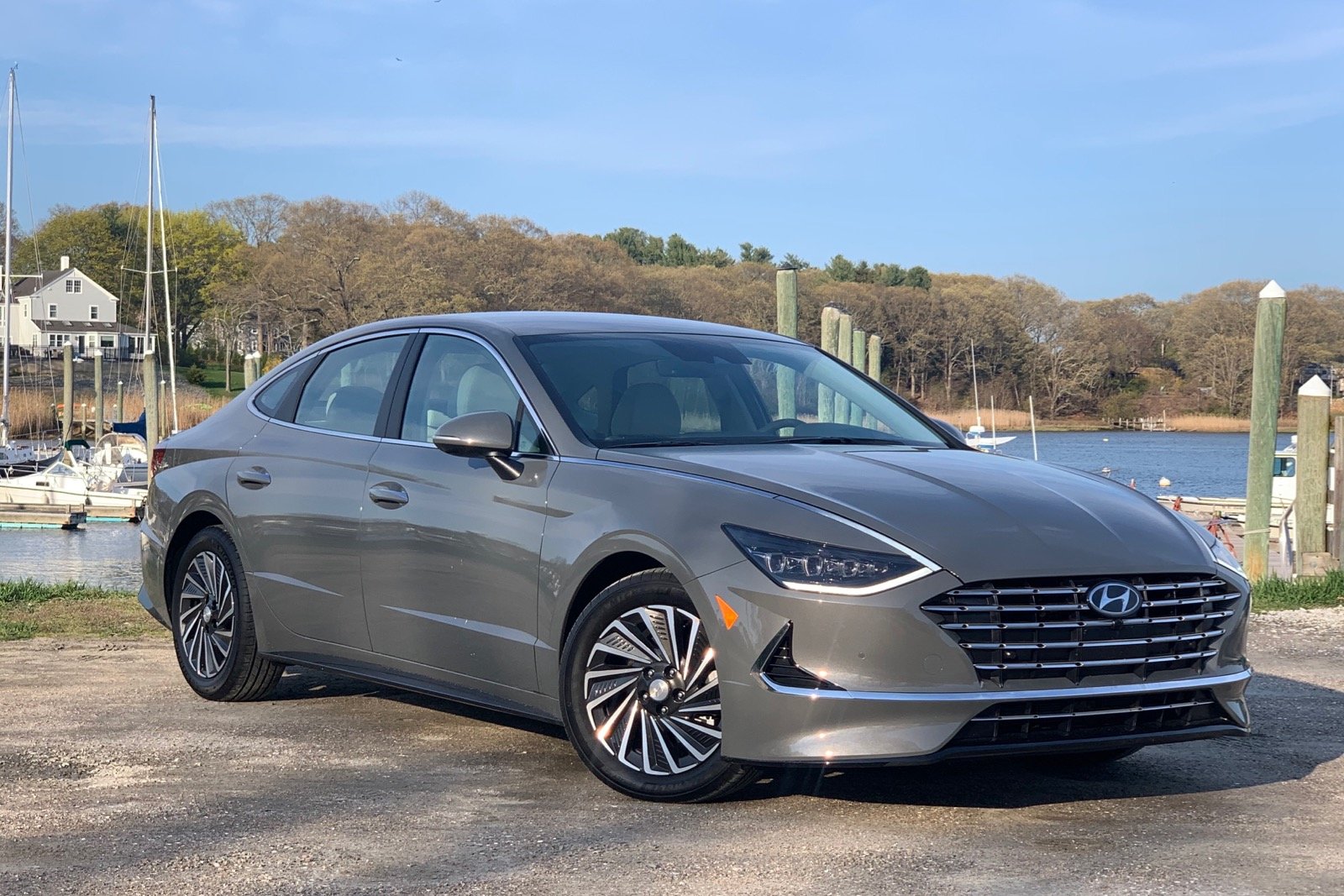 2021 hyundai deals sonata hybrid review