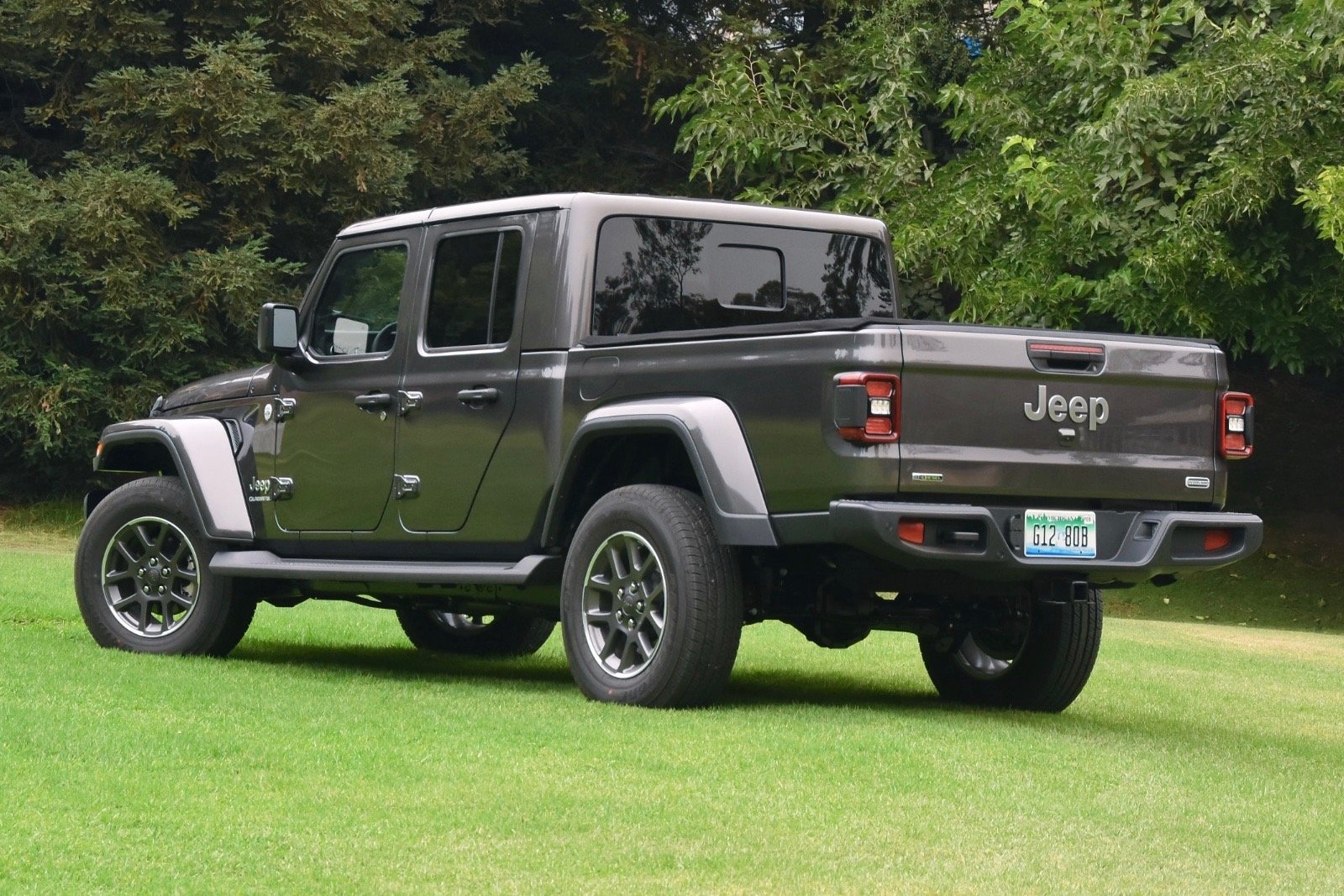 2021 Jeep Gladiator Test Drive Review