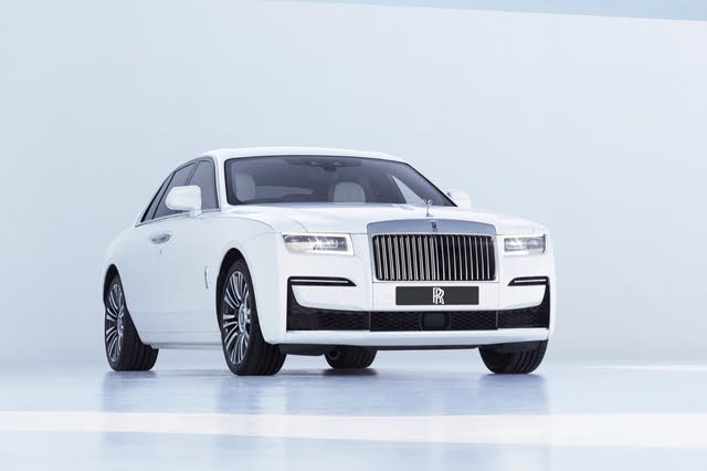 2021 Rolls-Royce Ghost also gets longer-wheelbase Extended model - CNET