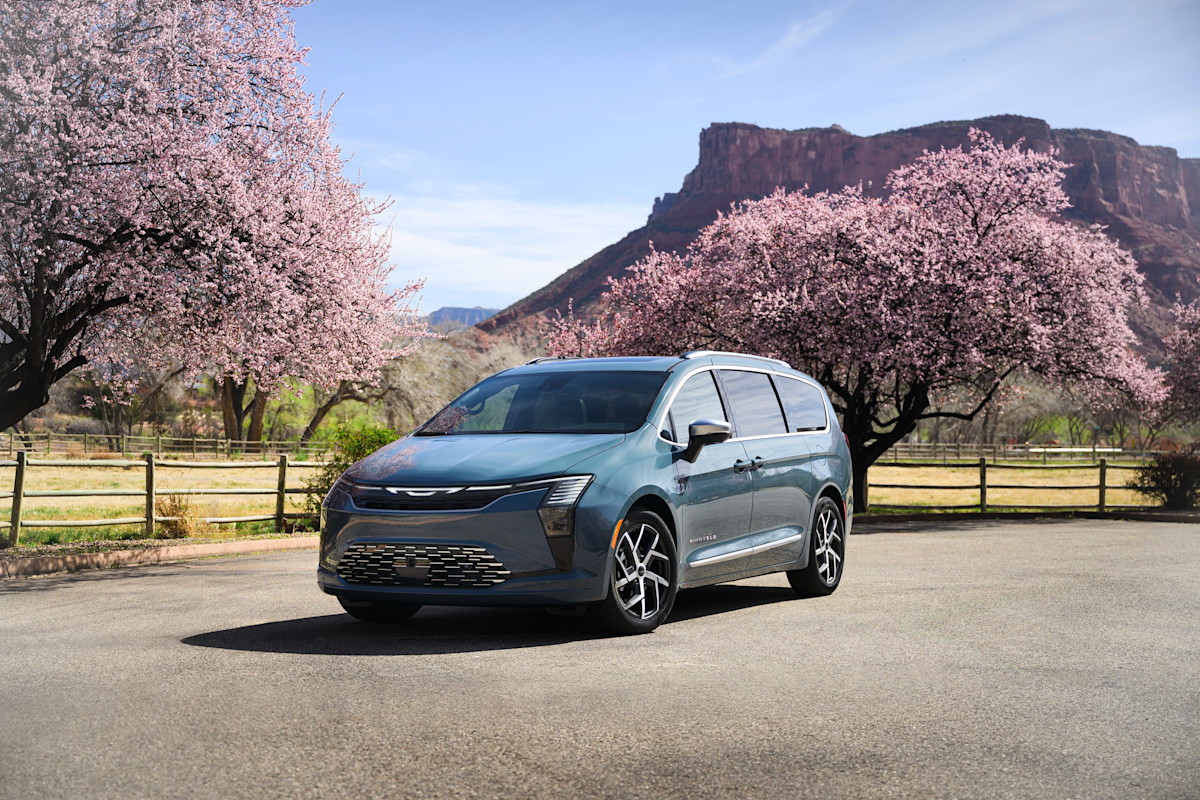 2027 Chrysler Pacifica Preview - summary