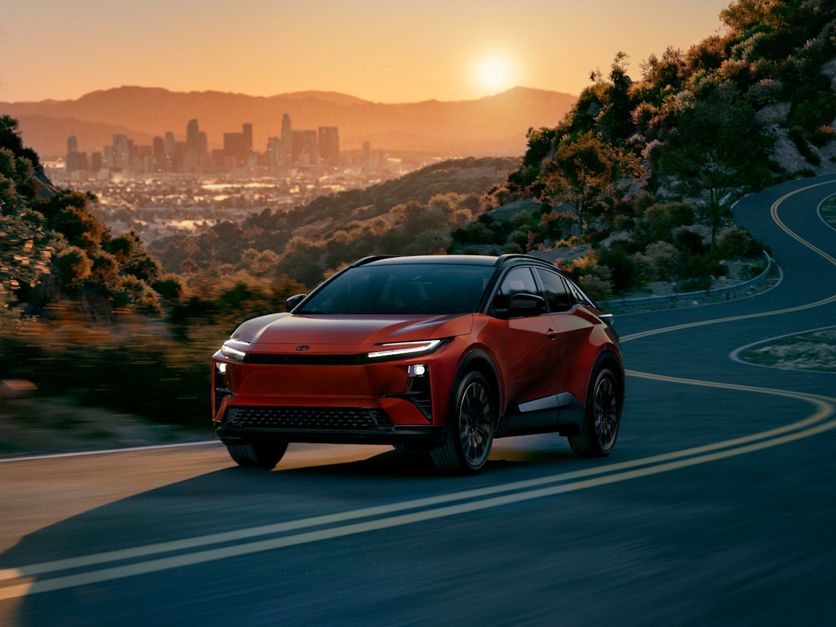 2026 Toyota C-HR preview photo