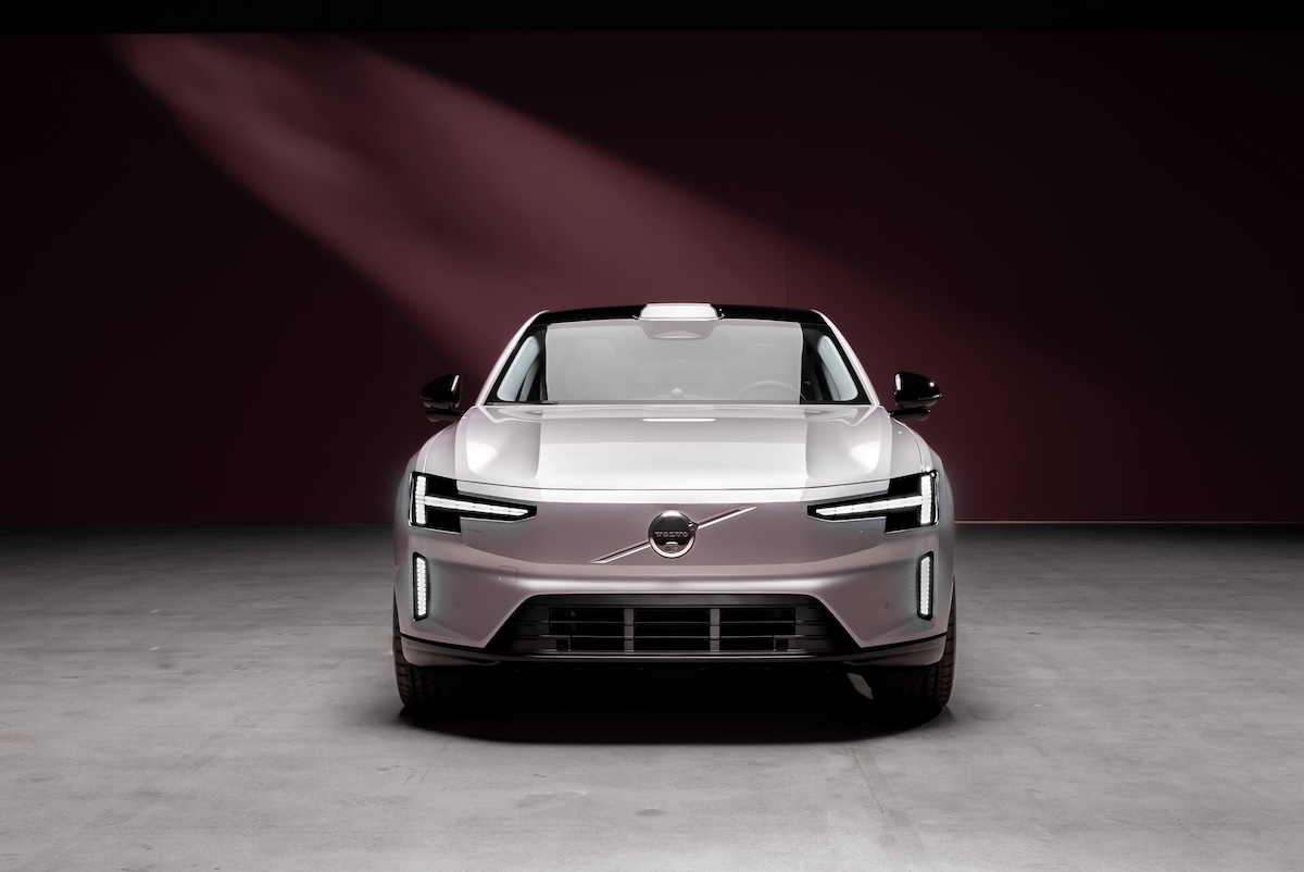 Volvo ES90 nose