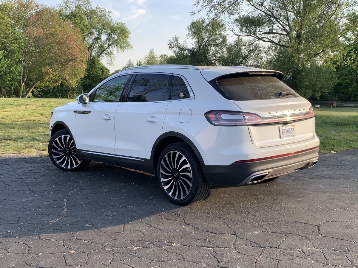 2021 Lincoln Nautilus Test Drive Review
