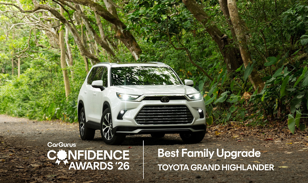 CarGurus Confidence Awards Toyota Grand Highlander