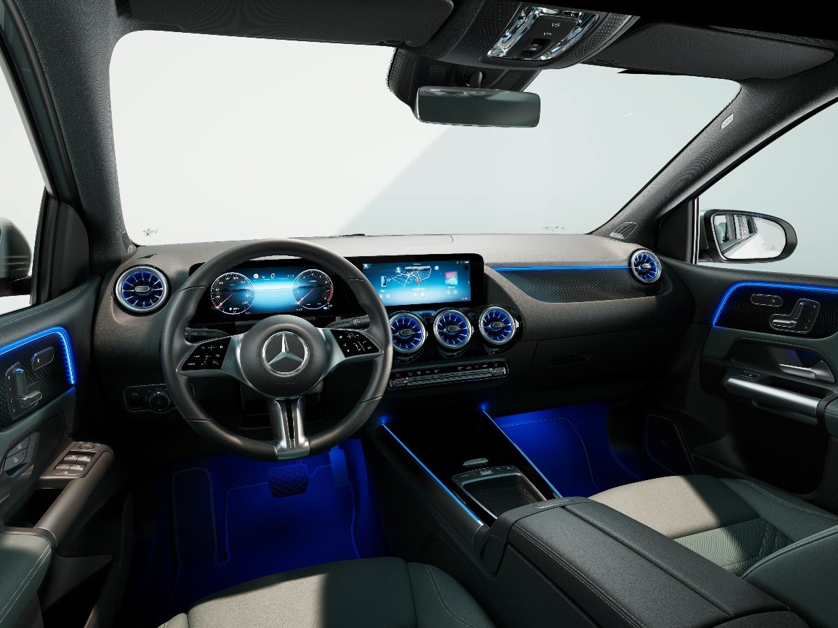 2022 Mercedes B-Class interior