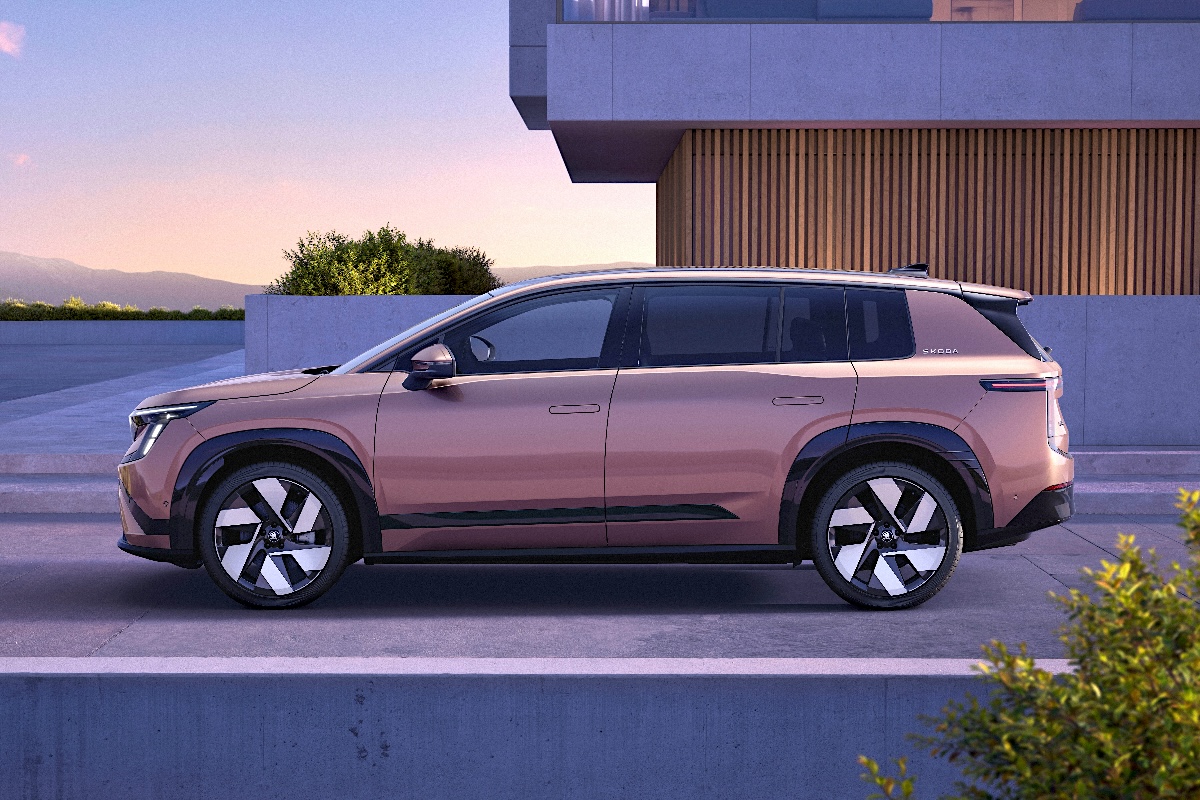 2026 Skoda Peaq side 1