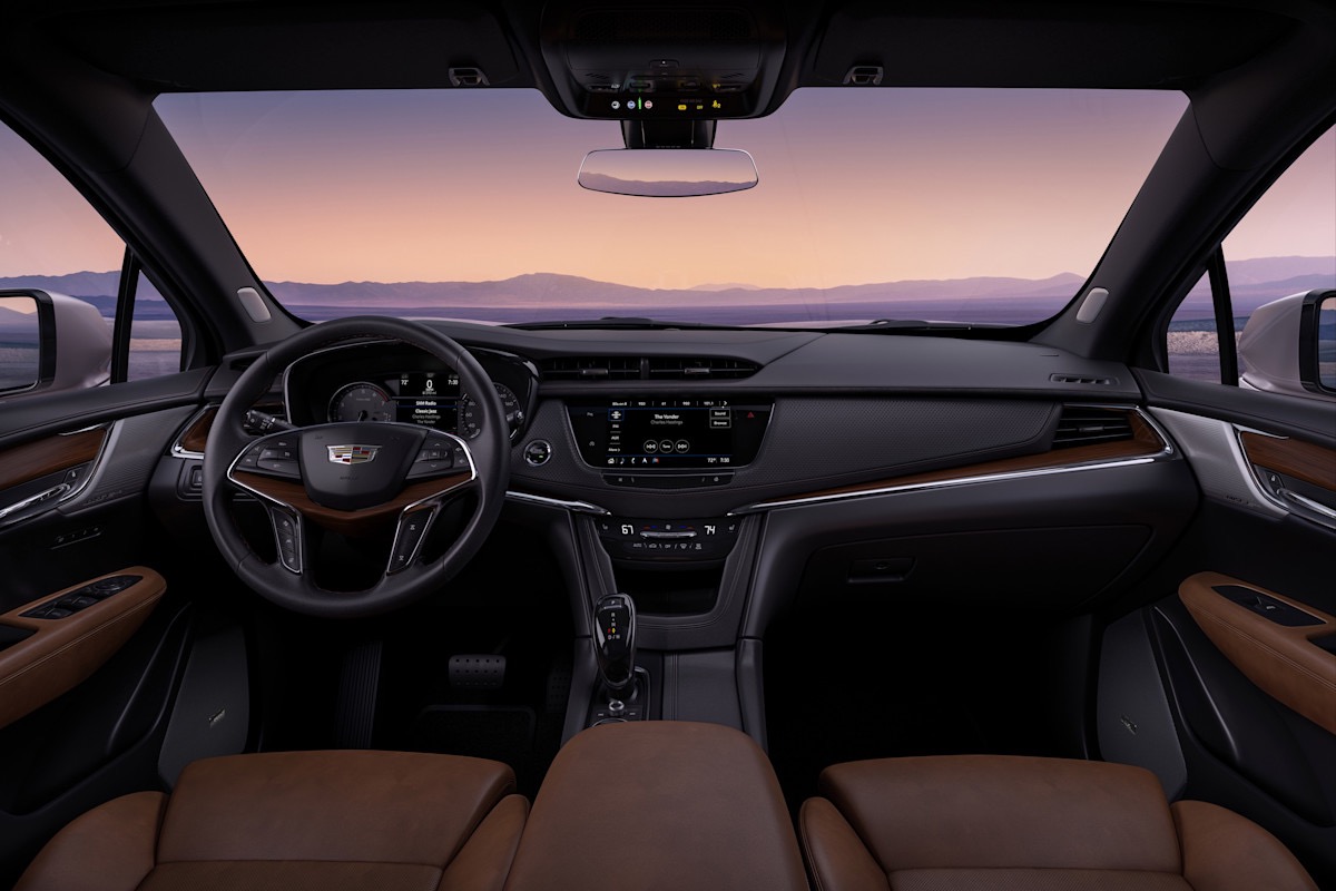 2025 Cadillac XT5 Preview - interior