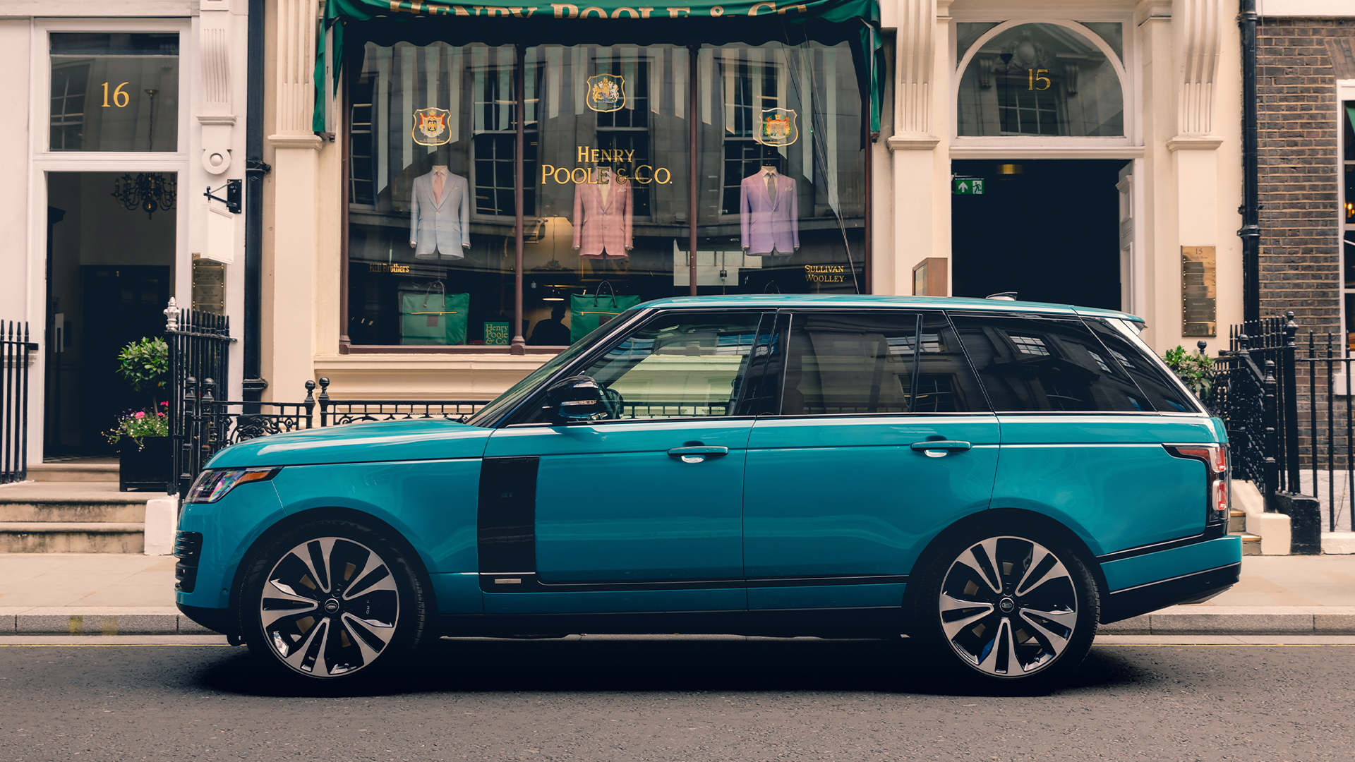 Land Rover Range Rover Buying Guide: Cost, Reliability, and the Best ...