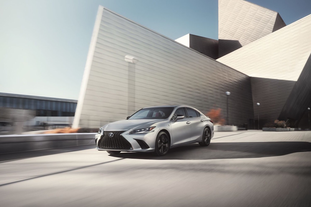 2025 Lexus ES Hybrid Preview - summary