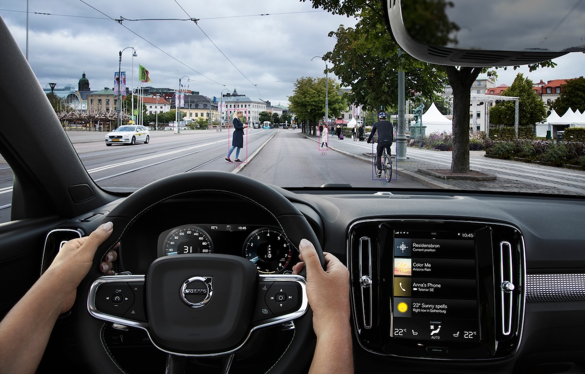 Volvo XC40 City Safety car safety features