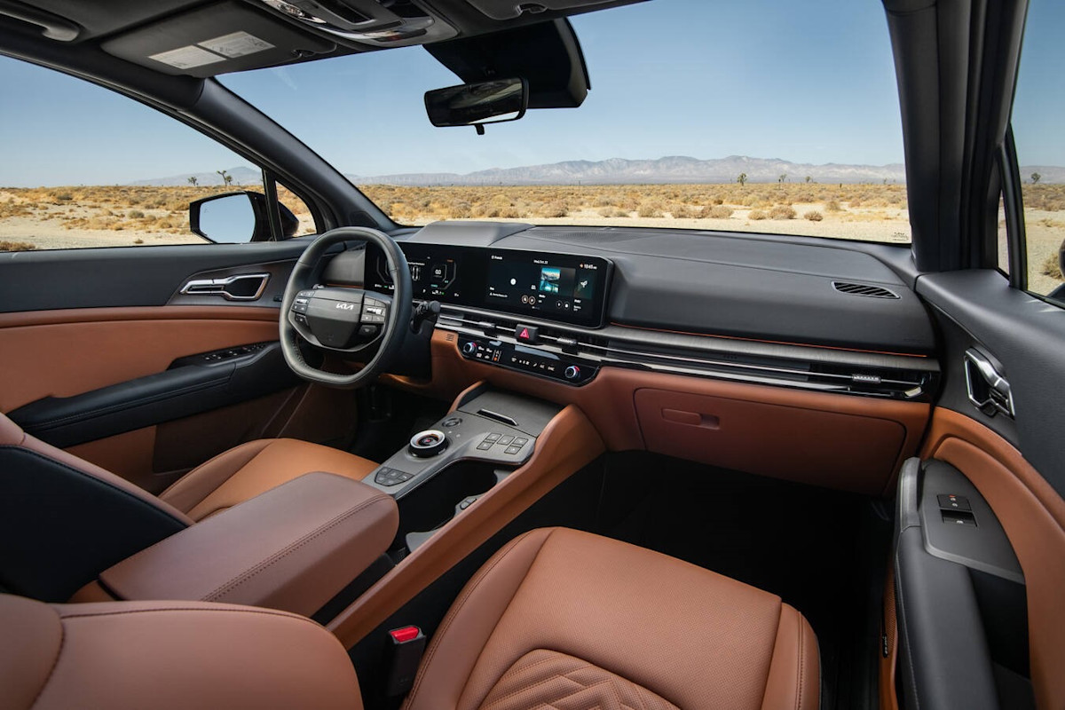 2026 Kia Sportage Hybrid Plug-In Preview - interior