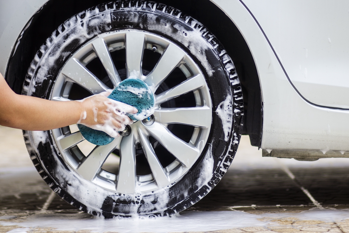 Car wash cleaning wheel