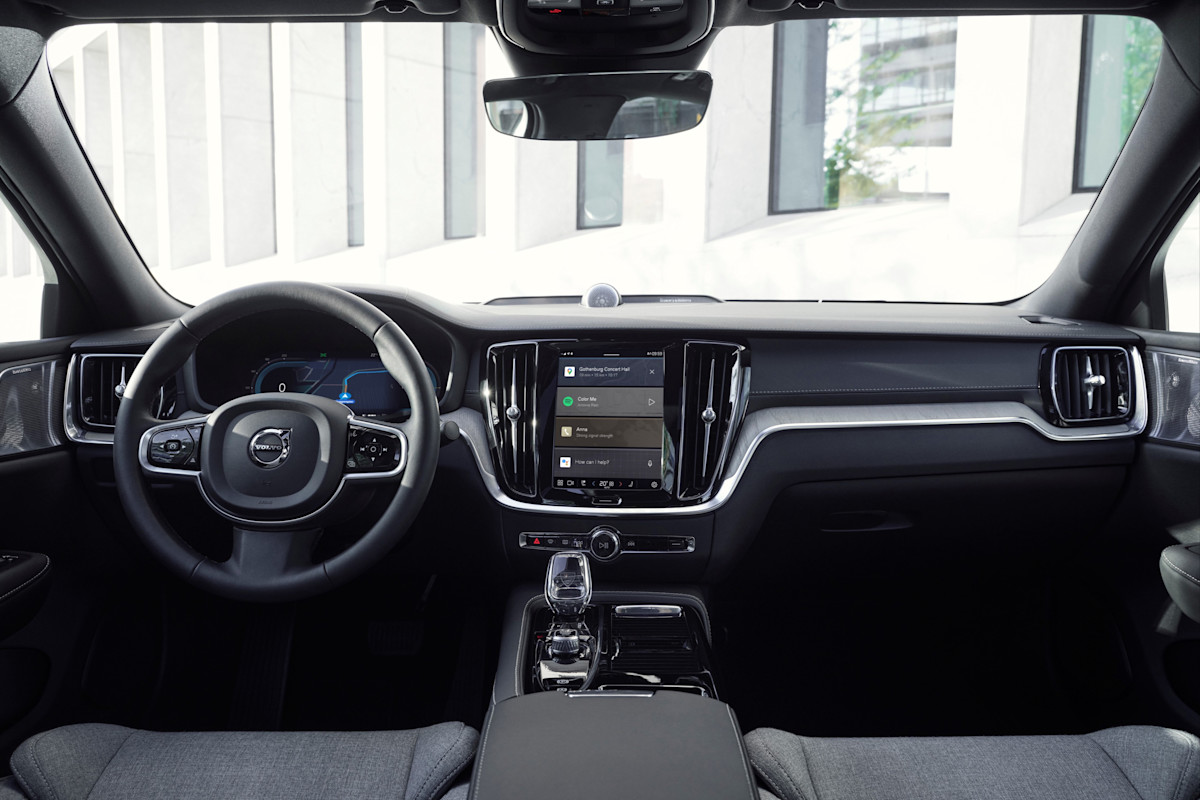 2025 Volvo S60 Preview - interior