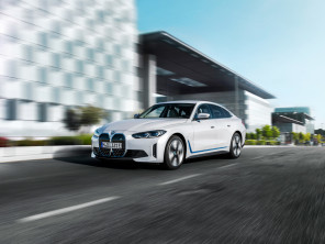 BMW i4 image