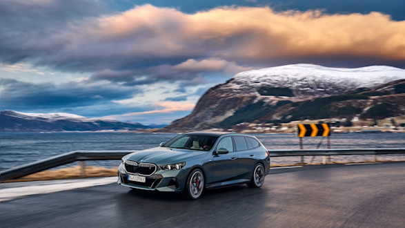 The Best Plug-In Hybrid Cars for 2026