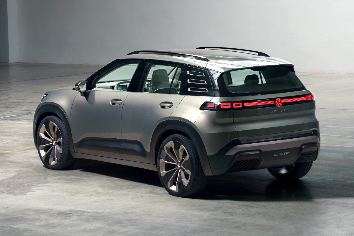 VW ID. Cross Concept rear 3 4