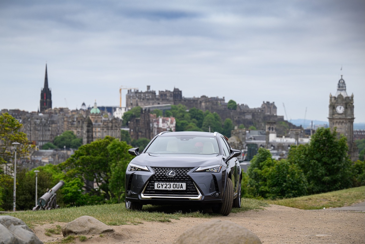 2023 Lexus UX 300e front three quarters static