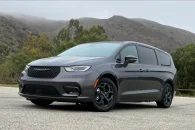 Picture of 2022 Chrysler Pacifica Hybrid
