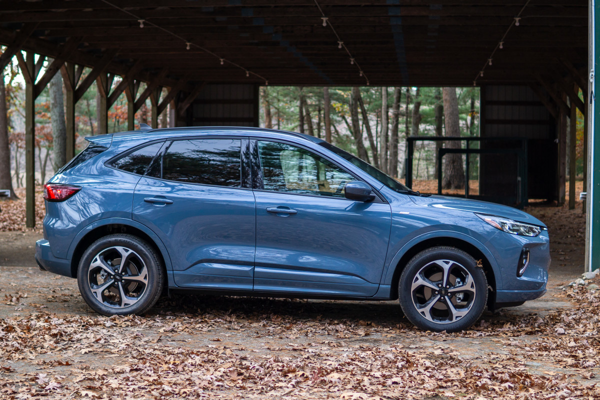 2023 Ford Escape review thumbnail