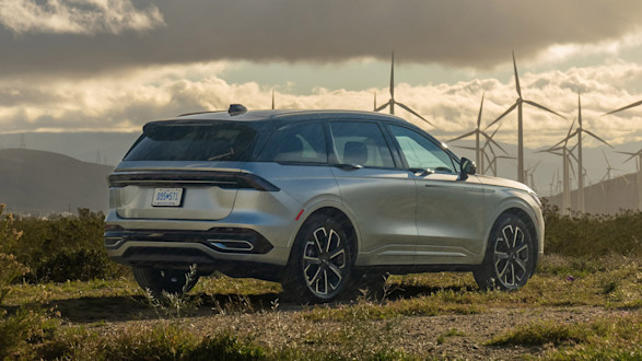 Lincoln Nautilus Buying Guide: Cost, Reliability, and the Best Years to Buy