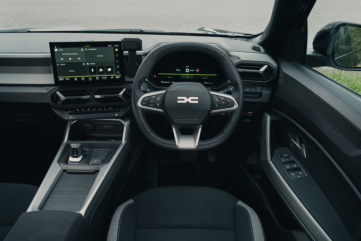 Dacia Bigster review dark blue interior dashboard
