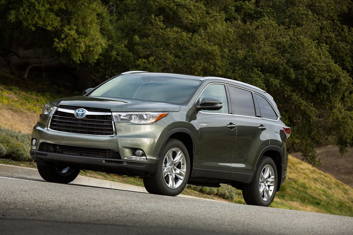 The Top Used SUVs With the Best Gas Mileage