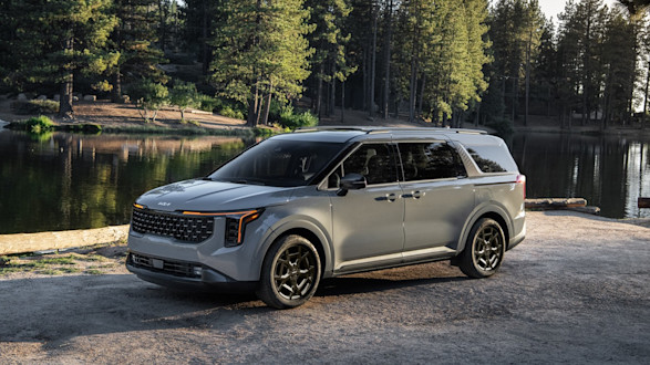 2025 Kia Carnival Hybrid: Price, Specs and Release Date