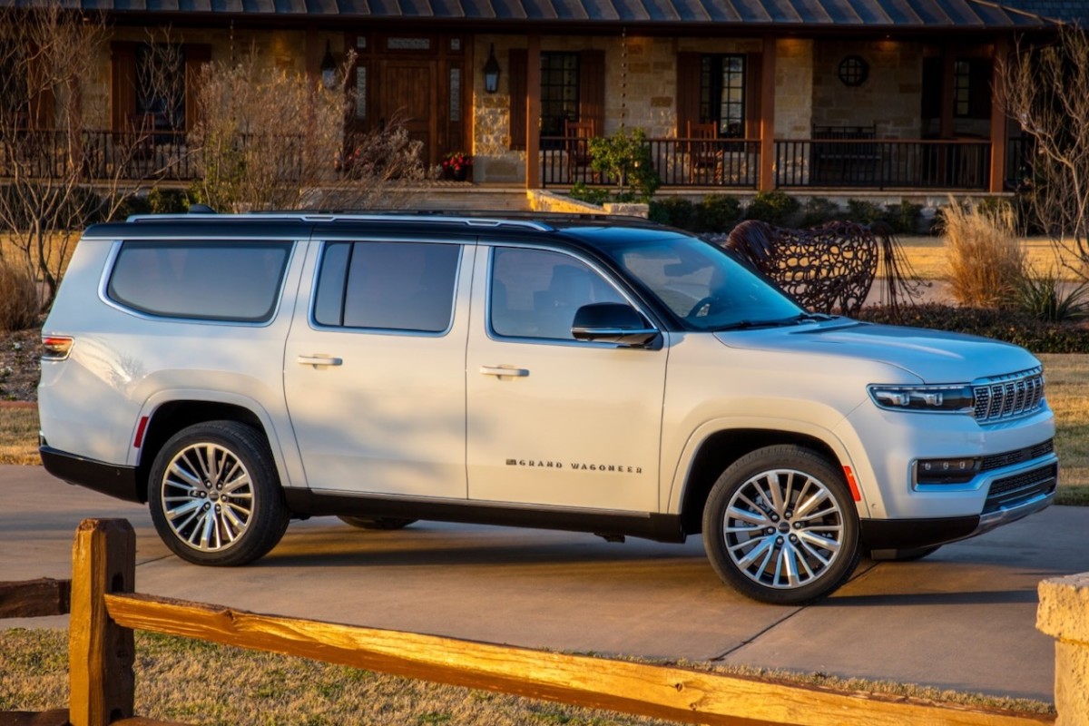 2024 Jeep Grand Wagoneer L