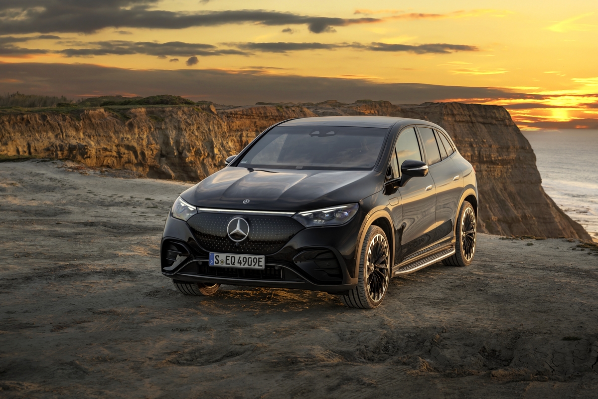 2025 Mercedes-Benz EQE SUV Preview - summary