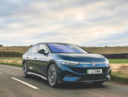 Volkswagen ID.7 Review 2025 | Model S space for Model 3 money