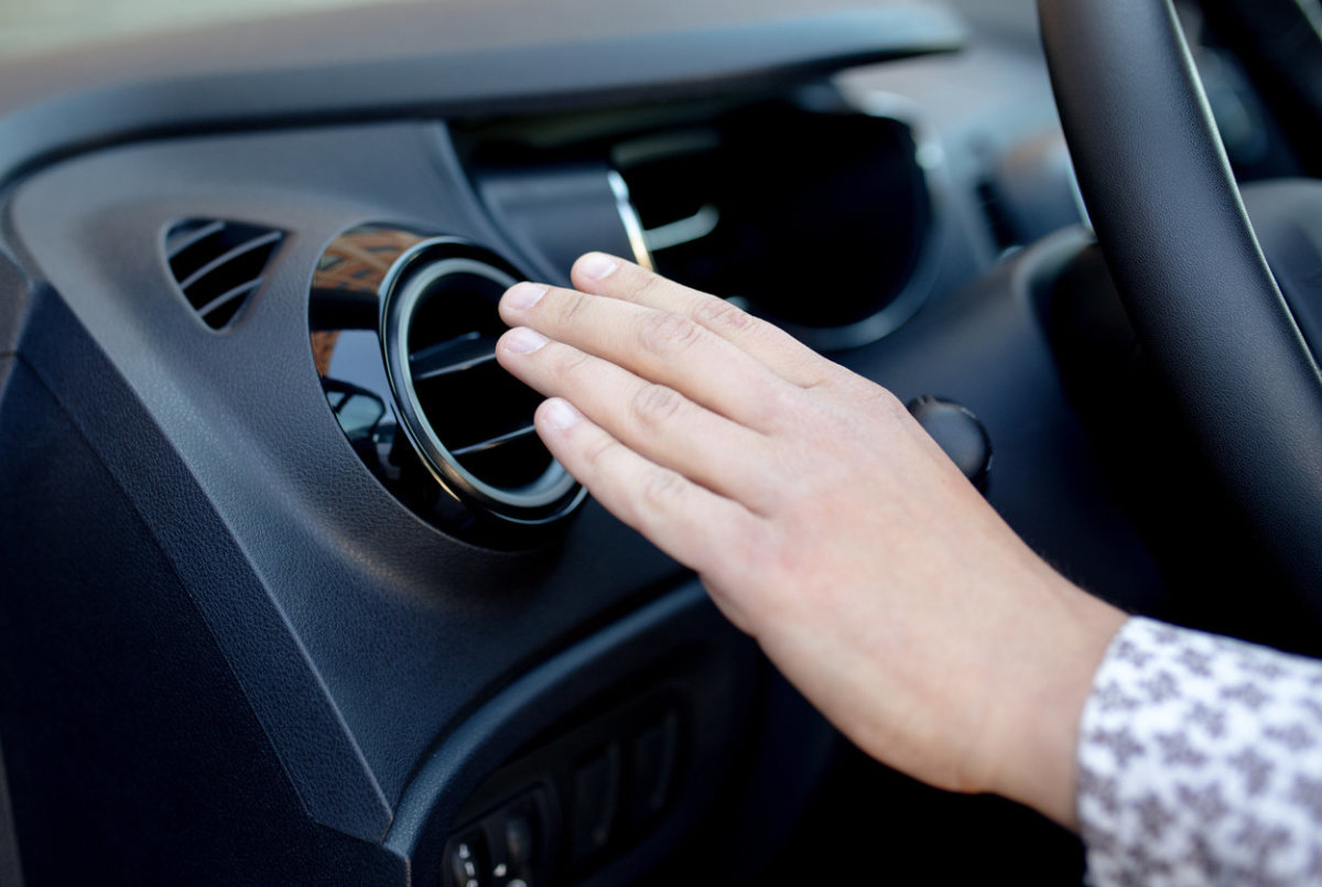 Car AC Repair: What to Do When Your Car's Air Conditioner Stops Working