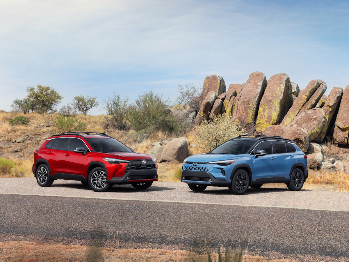 Toyota 2026 Corolla Cross and Hybrid