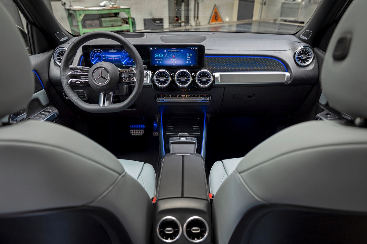 2025 Mercedes-Benz EQB Preview - interior