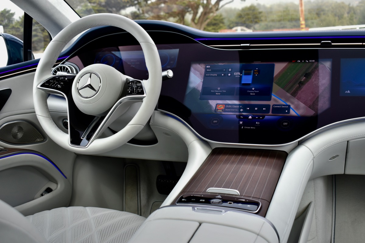 2022 Mercedes-Benz EQS Test Drive Review