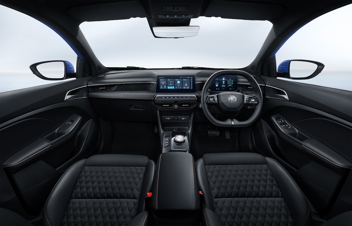 MG3 Hybrid dash