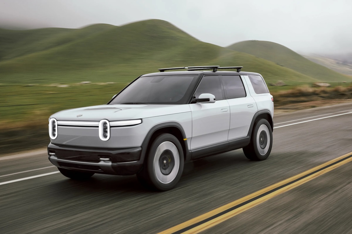 2026-Rivian-R2-Front-3-4