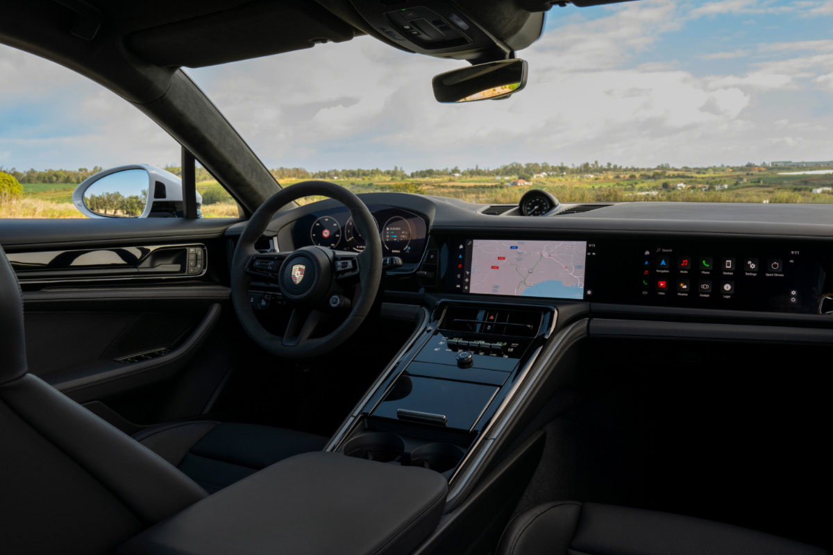 2024 Porsche Panamera - Interior