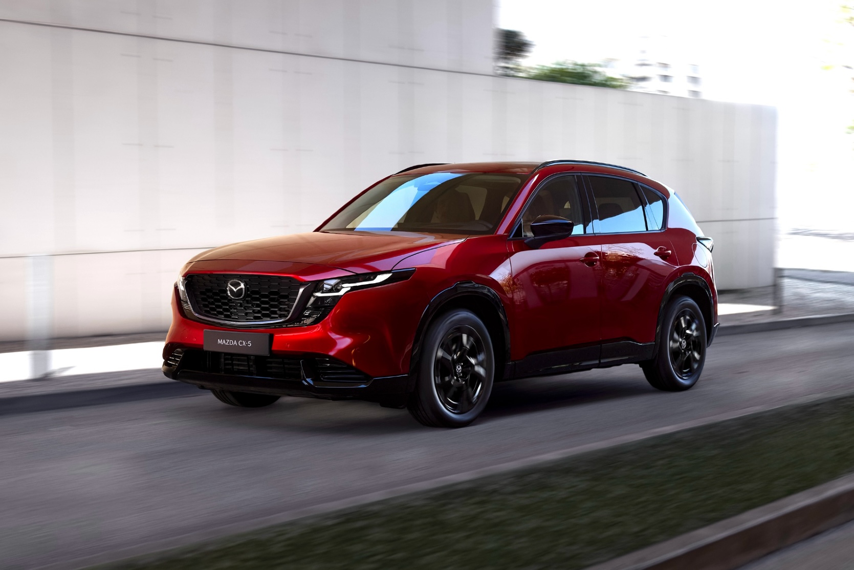 Mazda CX-5 front 3:4 driving 1